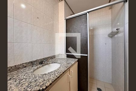 Apartamento à venda com 63m², 2 quartos e 2 vagasBanheiro da Suíte