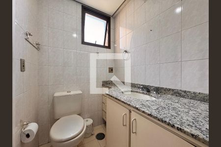Apartamento à venda com 63m², 2 quartos e 2 vagasBanheiro da Suíte