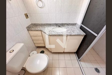 Apartamento à venda com 63m², 2 quartos e 2 vagasBanheiro da Suíte