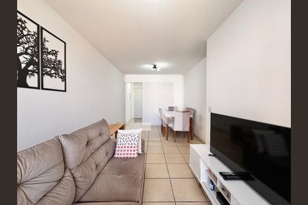 Sala de apartamento à venda com 2 quartos, 63m² em Parque das Nações, Santo André