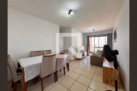 Sala de apartamento à venda com 2 quartos, 63m² em Parque das Nações, Santo André