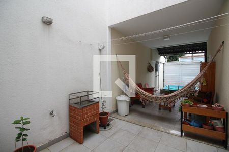 Casa de condomínio à venda com 107m², 3 quartos e 1 vagaGaragem