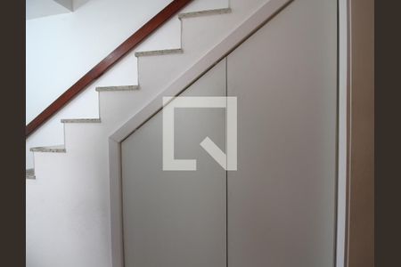 Casa de condomínio à venda com 107m², 3 quartos e 1 vagaDespensa