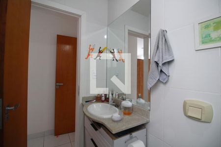 Casa de condomínio à venda com 107m², 3 quartos e 1 vagaQuarto 3 - Banheiro da Suíte