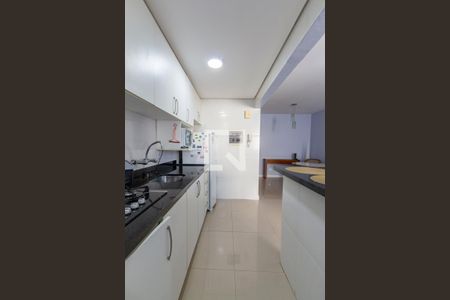 Apartamento à venda com 64m², 2 quartos e 1 vagaCozinha e Área de Serviço