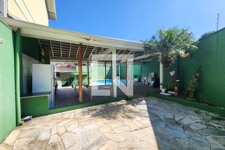 Casa de condomínio à venda com 181m², 3 quartos e 2 vagasÁrea Comum