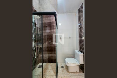 Casa de condomínio à venda com 181m², 3 quartos e 2 vagasBanheiro da Suíte 2