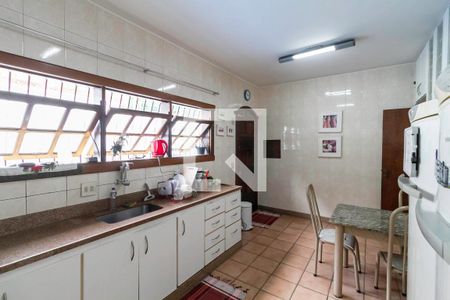 Casa à venda com 400m², 4 quartos e 4 vagasCozinha