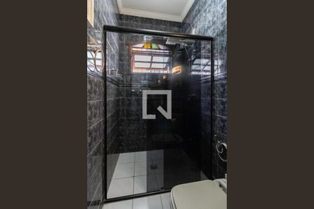 Casa à venda com 400m², 4 quartos e 4 vagasBanheiro social 2