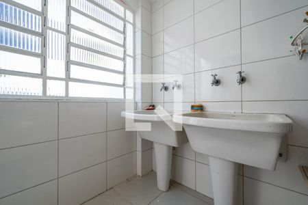 Casa à venda com 210m², 3 quartos e 3 vagas Casa à venda com 210m², 3 quartos e 3 vagasÁrea de Serviço