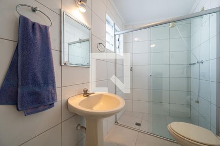 Casa à venda com 210m², 3 quartos e 3 vagas Casa à venda com 210m², 3 quartos e 3 vagasBanheiro 2