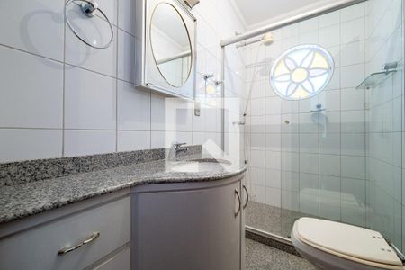 Casa à venda com 210m², 3 quartos e 3 vagas Casa à venda com 210m², 3 quartos e 3 vagasBanheiro da Suíte