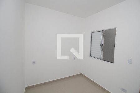 Quarto 2 de apartamento para alugar com 2 quartos, 40m² em Vila Carrão, São Paulo