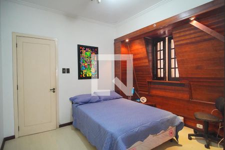 Casa à venda com 580m², 3 quartos e 2 vagasQuarto 2