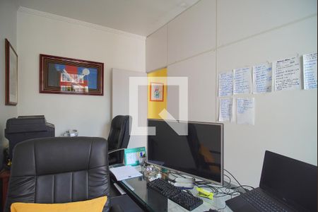 Casa à venda com 580m², 3 quartos e 2 vagasEscritório 3