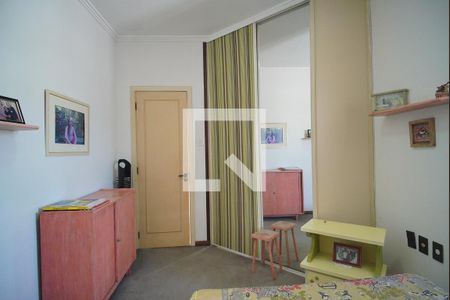 Casa à venda com 580m², 3 quartos e 2 vagasQuarto 1