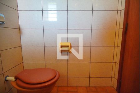 Casa à venda com 580m², 3 quartos e 2 vagasBanheiro 4