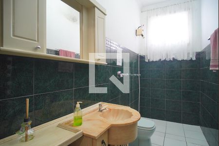 Casa à venda com 580m², 3 quartos e 2 vagasBanheiro 1