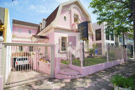 Casa à venda com 580m², 3 quartos e 2 vagasFachada