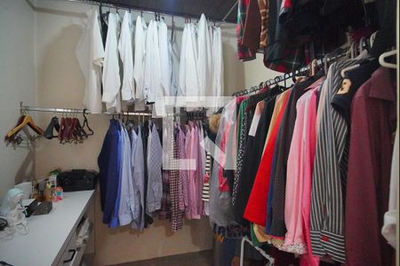 Casa à venda com 580m², 3 quartos e 2 vagasCloset da suíte 1