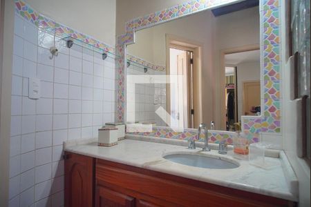 Casa à venda com 580m², 3 quartos e 2 vagasBanheiro 2