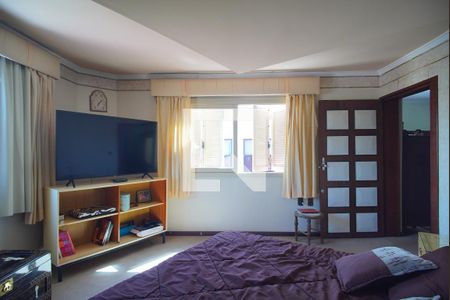 Casa à venda com 580m², 3 quartos e 2 vagasSuíte 1