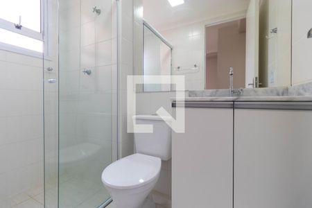 Apartamento à venda com 57m², 2 quartos e 1 vaga Apartamento à venda com 57m², 2 quartos e 1 vagaBanheiro da Suíte 01