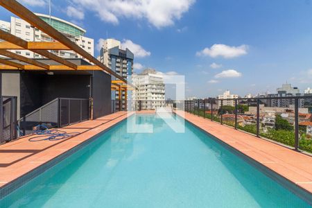 Studio à venda com 29m², 1 quarto e sem vaga Studio à venda com 29m², 1 quarto e sem vagaÁrea comum - Piscina