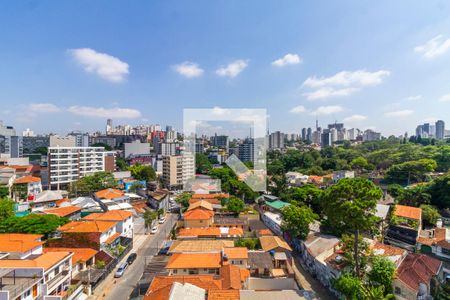 Studio à venda com 29m², 1 quarto e sem vaga Studio à venda com 29m², 1 quarto e sem vagaÁrea comum - Piscina