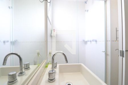 Apartamento à venda com 128m², 3 quartos e 2 vagasBanheiro da Suíte 3