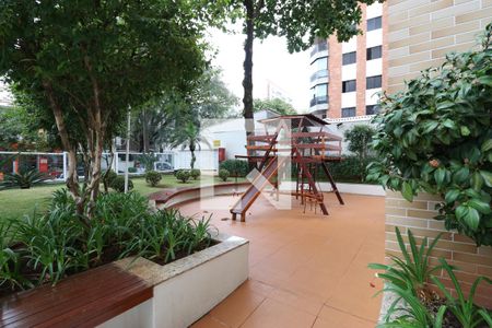 Apartamento à venda com 128m², 3 quartos e 2 vagasÁrea comum - Playground