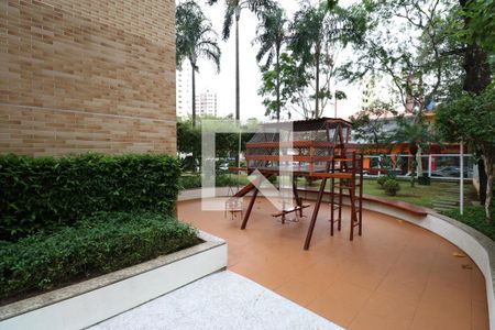 Apartamento à venda com 128m², 3 quartos e 2 vagasÁrea comum - Playground