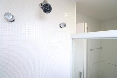 Apartamento à venda com 128m², 3 quartos e 2 vagasDetalhe Banheiro da Suíte 3
