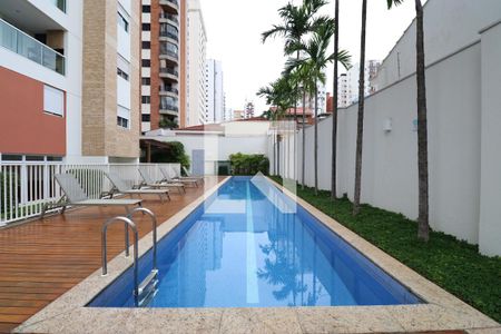 Apartamento à venda com 128m², 3 quartos e 2 vagasÁrea comum - Piscina