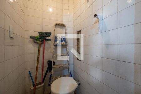 Casa à venda com 128m², 3 quartos e 2 vagas Casa à venda com 128m², 3 quartos e 2 vagasBanheiro de serviço