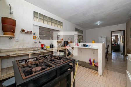 Casa à venda com 128m², 3 quartos e 2 vagas Casa à venda com 128m², 3 quartos e 2 vagasCozinha