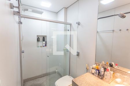 Apartamento à venda com 123m², 3 quartos e 2 vagasBanheiro da Armário da Suíte