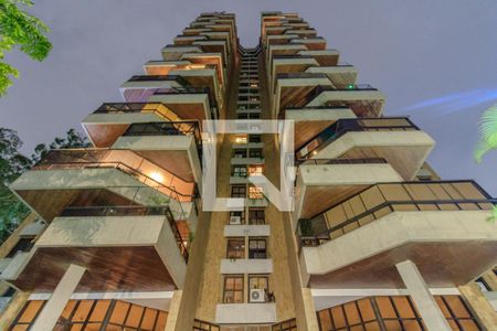 Apartamento à venda com 213m², 3 quartos e 3 vagasFachada