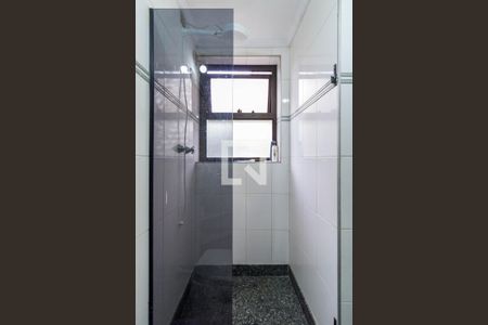 Apartamento à venda com 213m², 3 quartos e 3 vagasBanheiro do Quarto 1