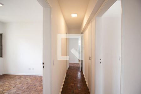 Corredor de apartamento para alugar com 3 quartos, 100m² em Vila Olímpia, São Paulo