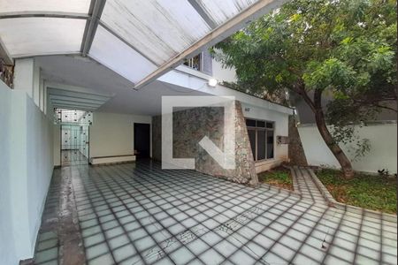 Casa à venda com 276m², 4 quartos e 5 vagasFoto 01