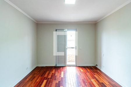Casa à venda com 130m², 3 quartos e 2 vagas Casa à venda com 130m², 3 quartos e 2 vagasSuite