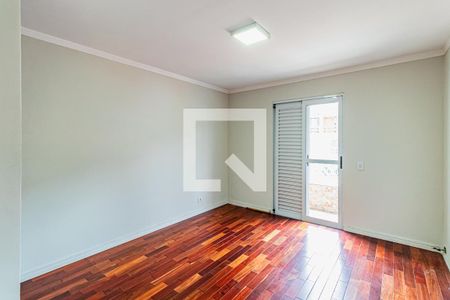 Casa à venda com 130m², 3 quartos e 2 vagas Casa à venda com 130m², 3 quartos e 2 vagasSuite