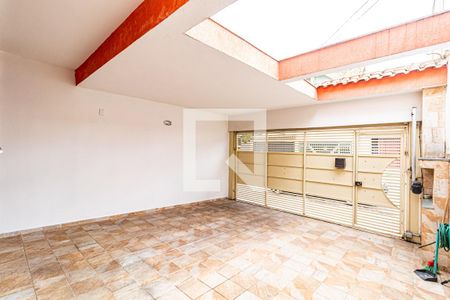 Casa à venda com 130m², 3 quartos e 2 vagas Casa à venda com 130m², 3 quartos e 2 vagasGaragem