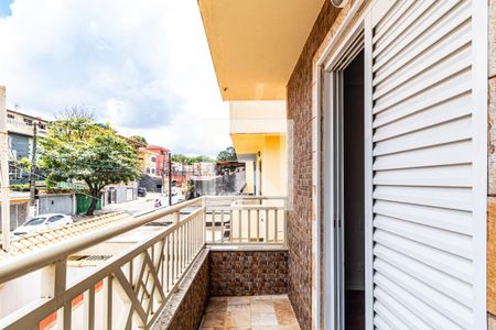 Casa à venda com 130m², 3 quartos e 2 vagas Casa à venda com 130m², 3 quartos e 2 vagasSuite - Varanda