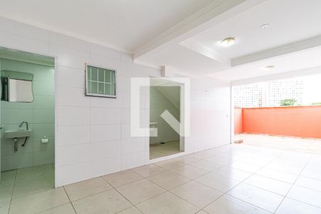 Casa à venda com 130m², 3 quartos e 2 vagas Casa à venda com 130m², 3 quartos e 2 vagasÁrea comum