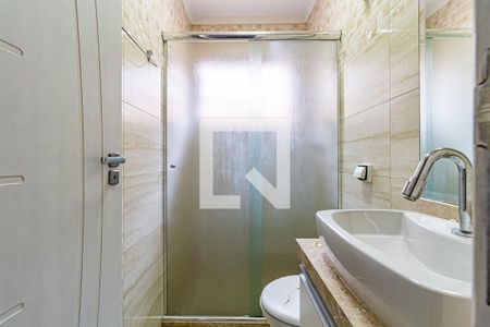 Casa à venda com 130m², 3 quartos e 2 vagas Casa à venda com 130m², 3 quartos e 2 vagasBanheiro social