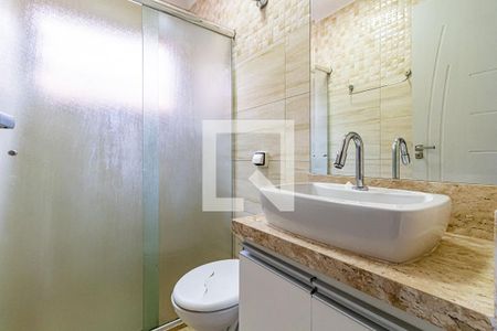 Casa à venda com 130m², 3 quartos e 2 vagas Casa à venda com 130m², 3 quartos e 2 vagasBanheiro social