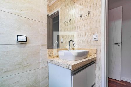 Casa à venda com 130m², 3 quartos e 2 vagas Casa à venda com 130m², 3 quartos e 2 vagasSuite - Banheiro