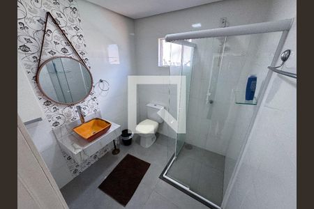 Casa à venda com 370m², 5 quartos e 3 vagasBanheiro de lazer